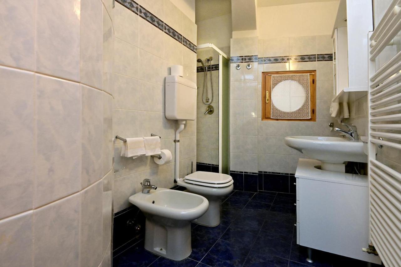 Camere Al Veliero Gardone Riviera Exterior photo